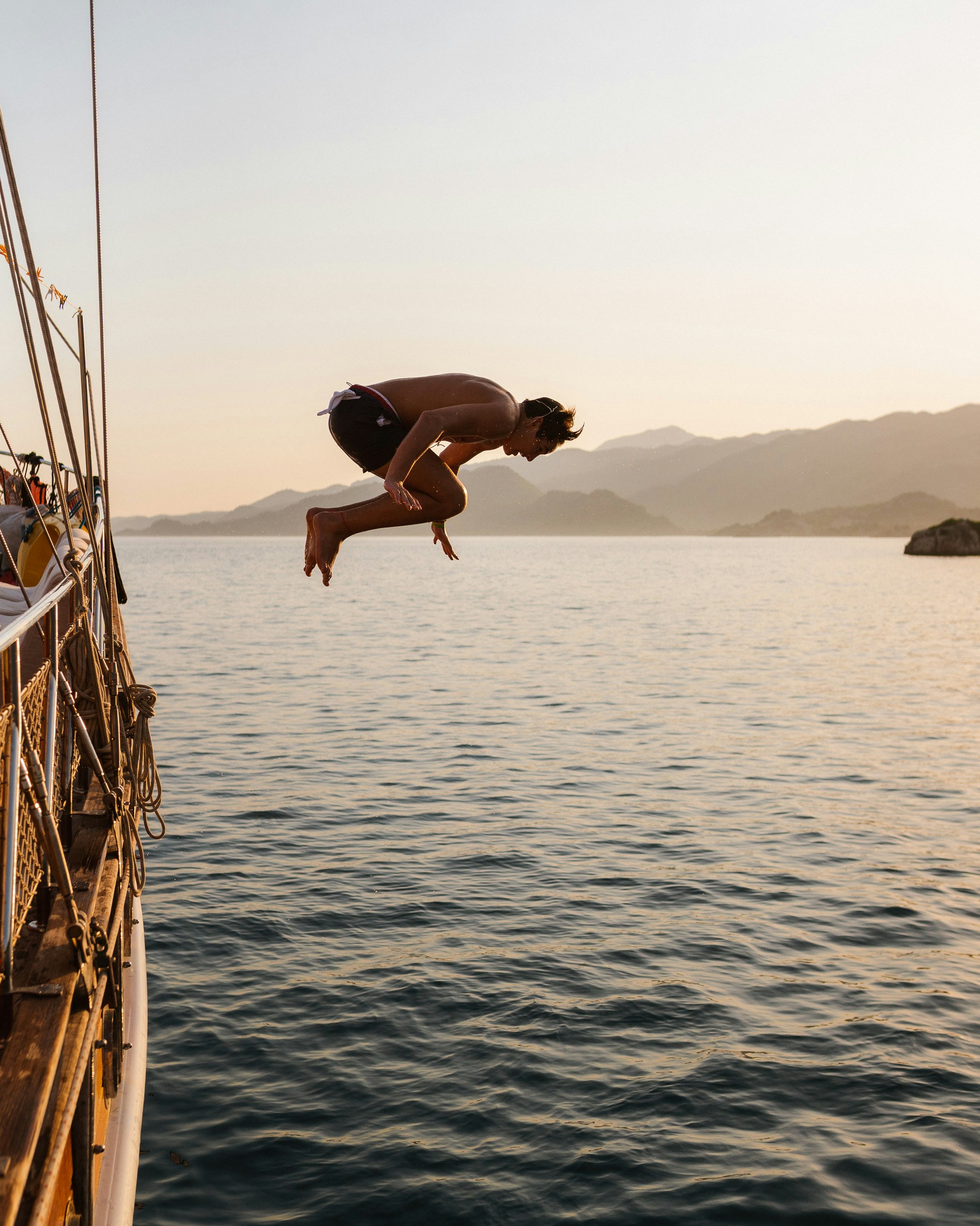 Anova Yachting | dylan alcock hKaM26J2L8 unsplash dylan alcock hKaM26J2L8 unsplash